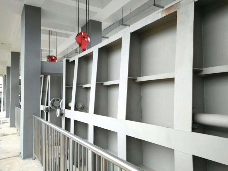 ����բ��